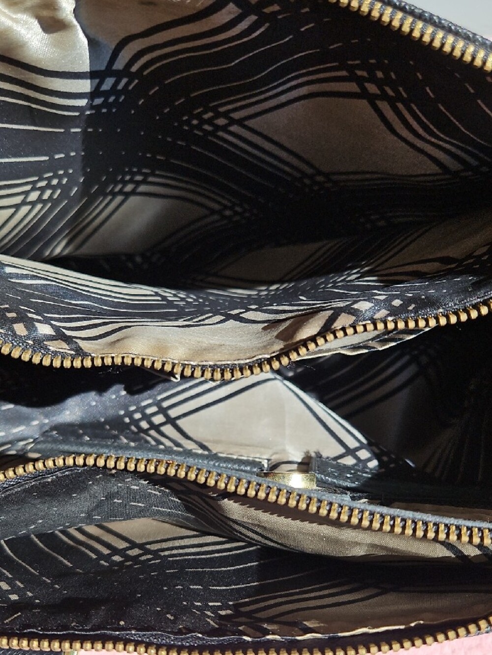 London Fog Black and Cream Structured Tote - Picture 11 of 11